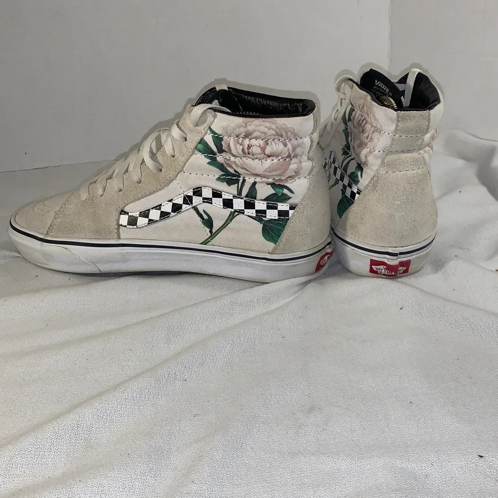 Vans Unisex Sk8-Hi ‘Checker Floral Turtledove’ Cream/White Sneaker